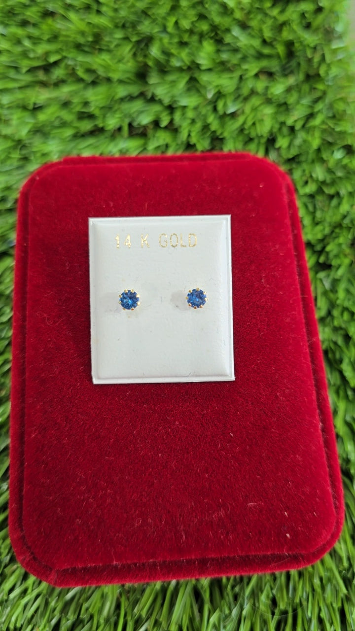 Zirconia Earrings 4mm