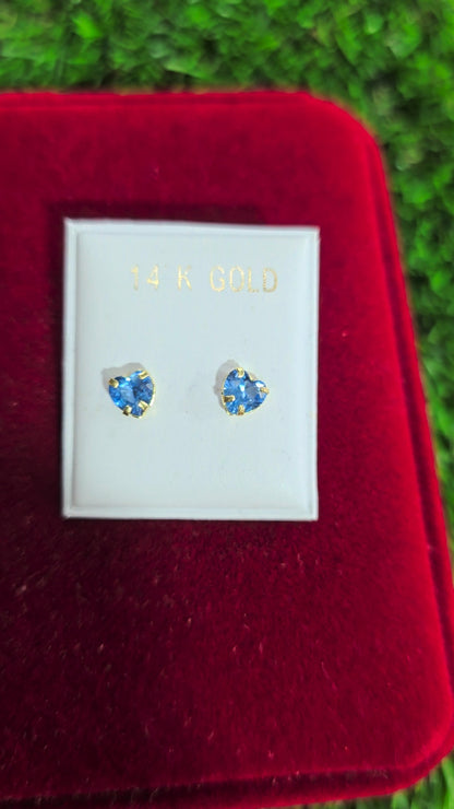 Heart-shaped 5mm earrings